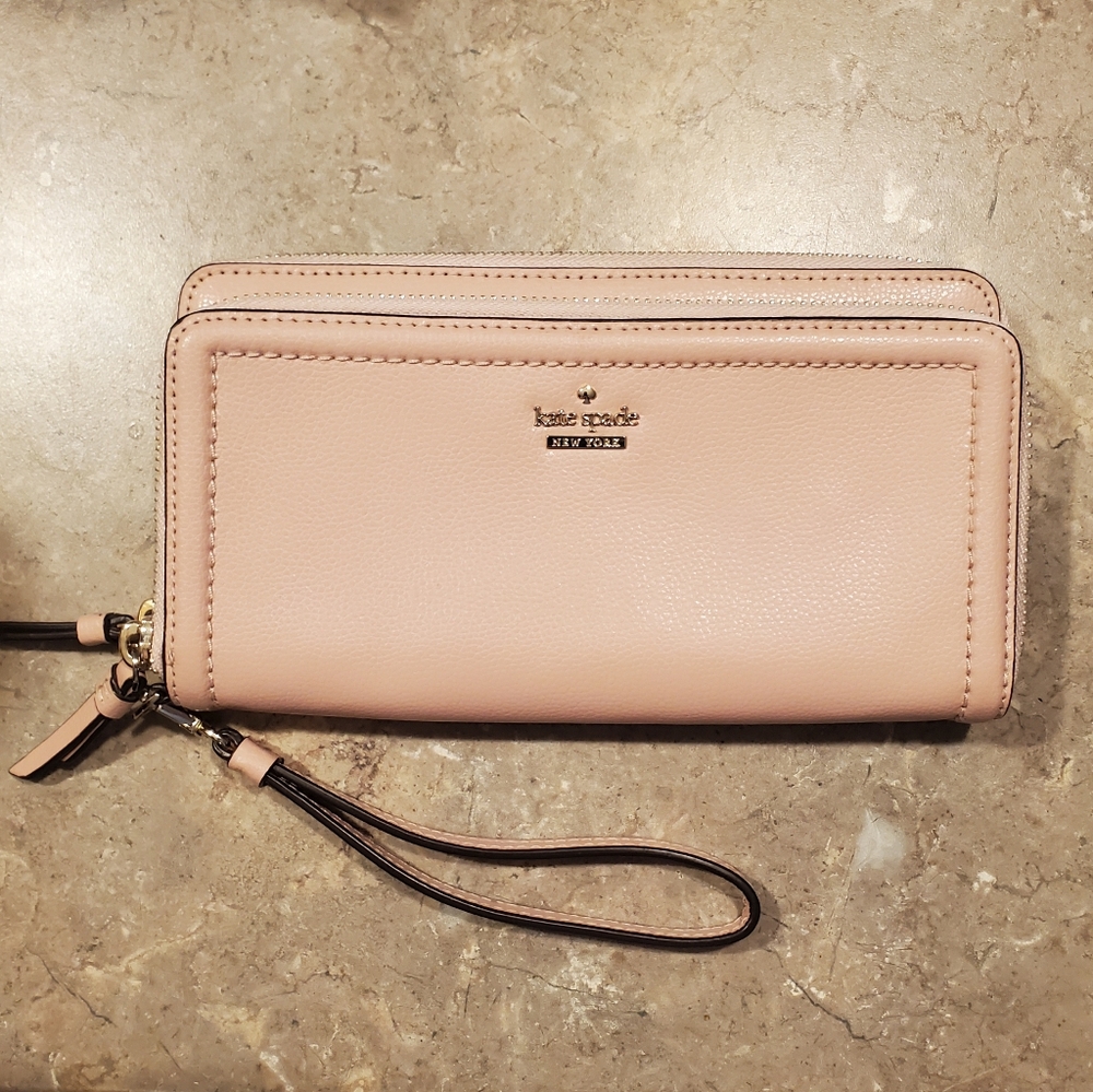 Kate spade wallet/wristlet pink | NEW